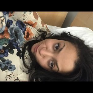 Meet your Posher, Renee